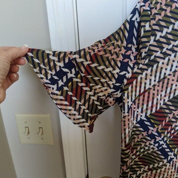 7th Avenue Design Studio New York & Company multicolor flowy top - M - Picture 6 of 7